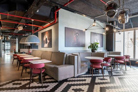 Radisson RED Brussels — dining