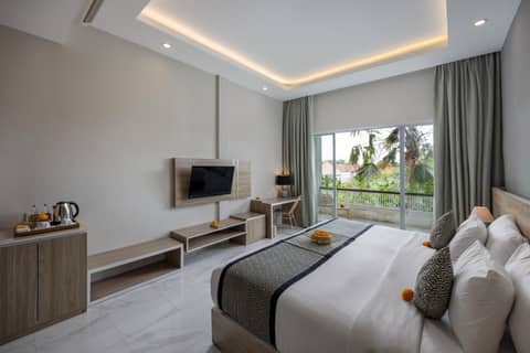 Tapa Tepi Kali Canggu — hotel room