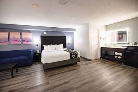 La Quinta Inn by Wyndham Tampa Near Busch Gardens — photo 8