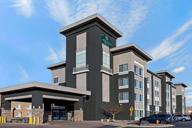 La Quinta by Wyndham Denver Gateway Park — building