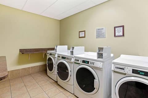 La Quinta by Wyndham Denver Gateway Park — photo 3
