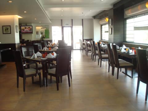 Hotel The Hans - Connaught Place New Delhi — photo 2