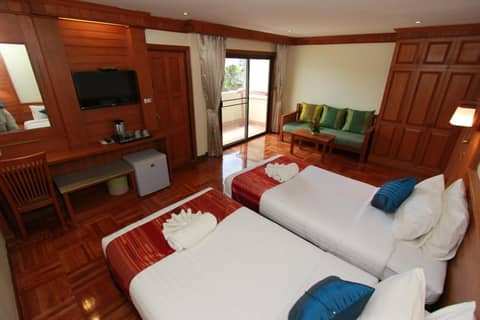 Hua Hin Golf Villa — hotel room
