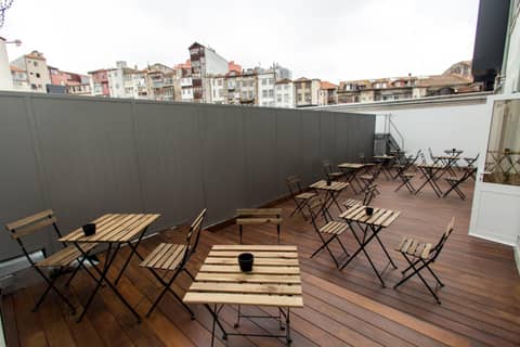 The Gate Porto — balance & terrace