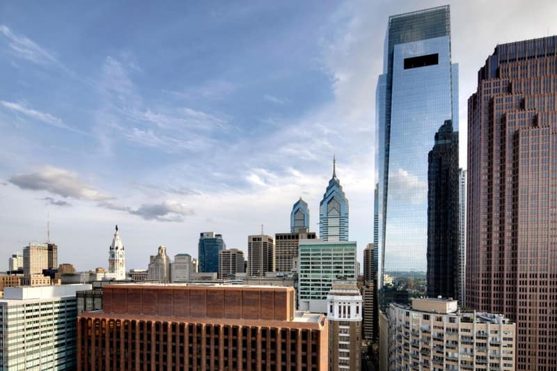 Sheraton Philadelphia Downtown — building