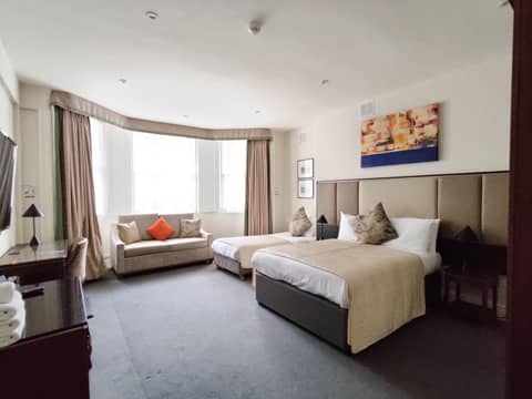 Blue Bells Hotel — photo 2
