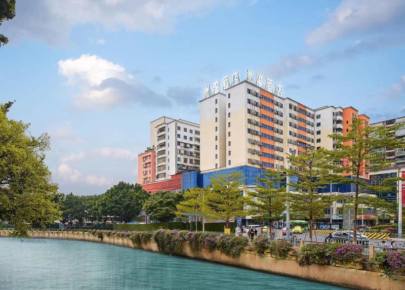 Lan Wan Hotel — building