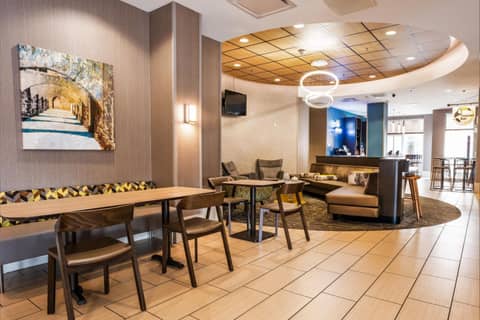 Springhill Suites by Marriott San Antonio Alamo Plaza/Convention Center — lounge