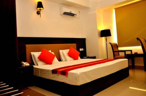 Sai Sea City Hotel — bedroom