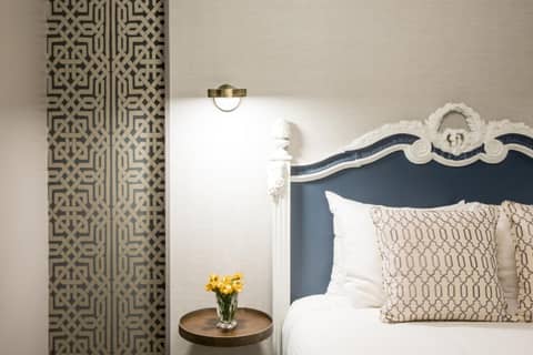 Warwick San Francisco — hotel room