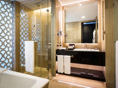 Sofitel Abu Dhabi Corniche — photo 7