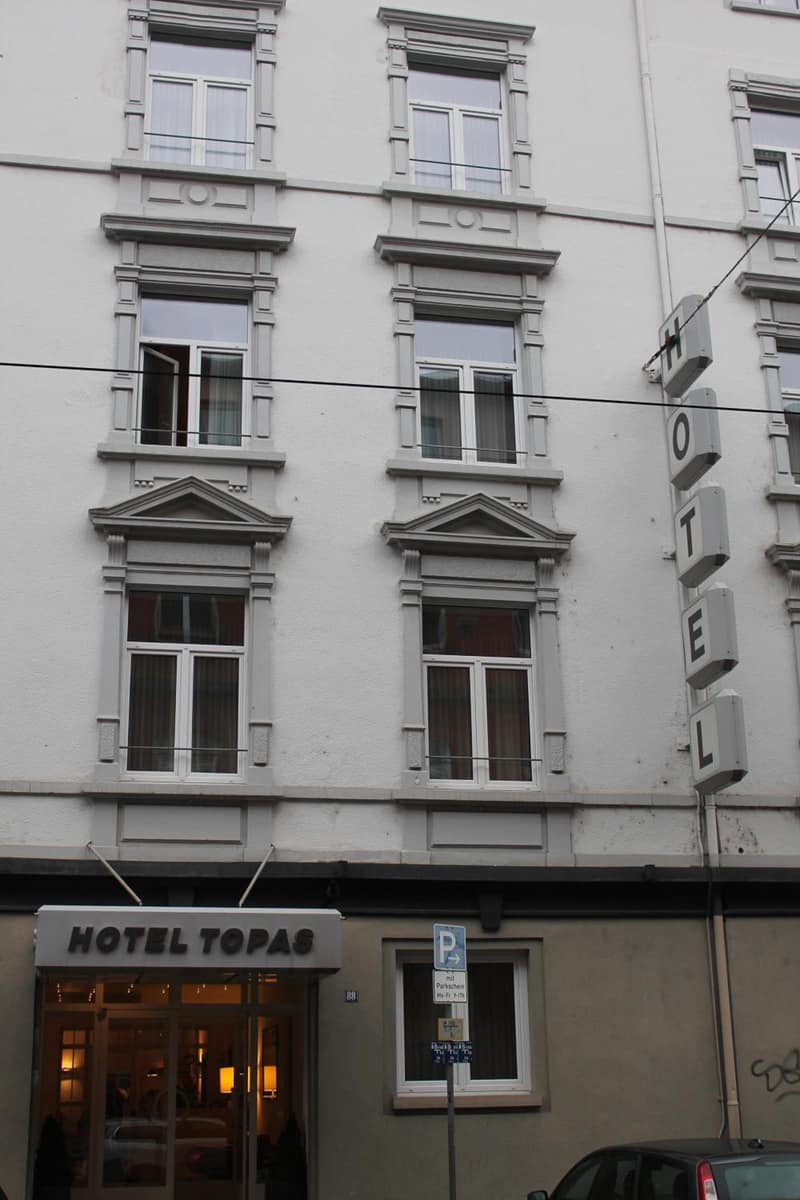 Hotel Topas Frankfurt City Centre - Digital Check-In — building