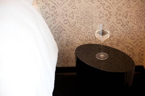Hotel Topas Frankfurt City Centre - Digital Check-In — bedroom