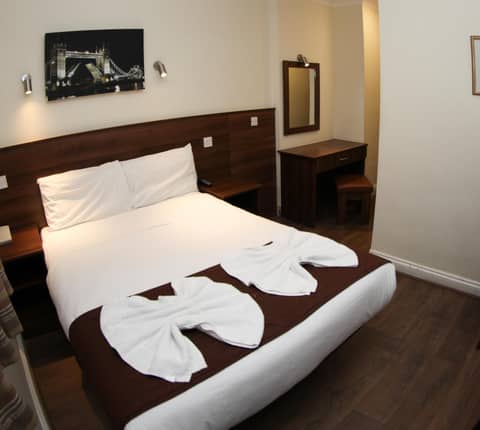 Ascot Hyde Park Hotel — hotel room