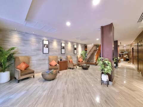 Aspira On 8 Sukhumvit BTS Nana — recepcion & lobby