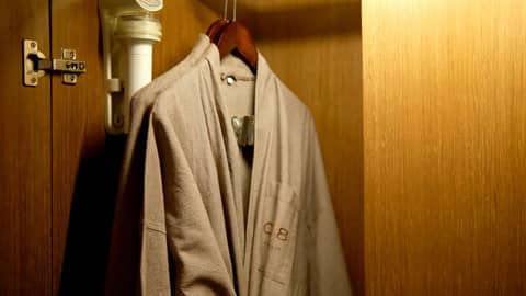 Aspira On 8 Sukhumvit BTS Nana — hotel room