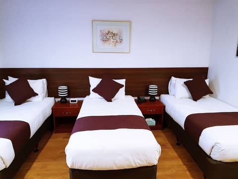 Auckland Airport Easy Hotel — hotel room