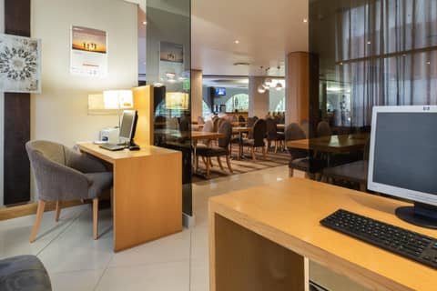 Holiday Inn Express Cape Town City Centre by IHG — photo 2