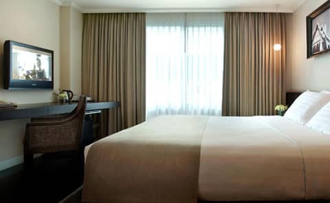 S15 Sukhumvit Hotel — hotel room