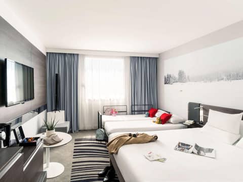 Novotel Paris Centre Gare Montparnasse — hotel room