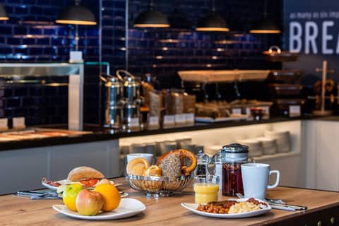 Premier Inn Frankfurt City Europaviertel — photo 5