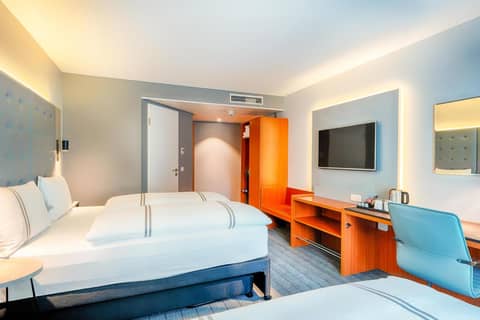 Premier Inn Frankfurt City Europaviertel — photo 7
