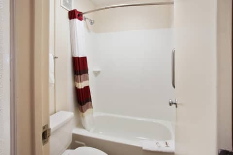 Red Roof Inn PLUS Nashville South - Fairgrounds — photo 4