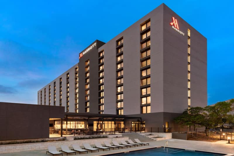 Marriott San Antonio Airport — building