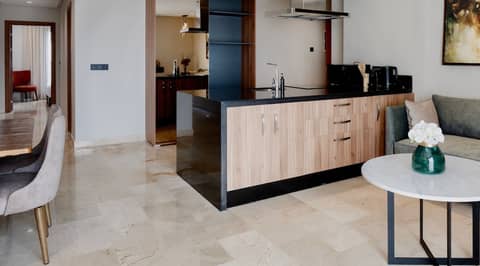 AS PREMIUM BY SOHO HOTELS — kitchen
