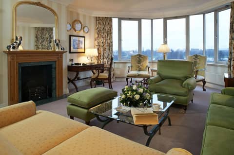 Cheval Thorney Court at Hyde Park — living room
