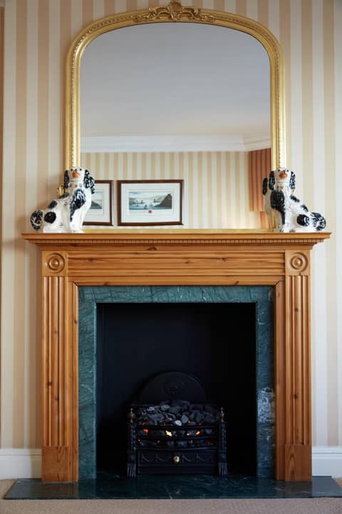 Cheval Thorney Court at Hyde Park — living room