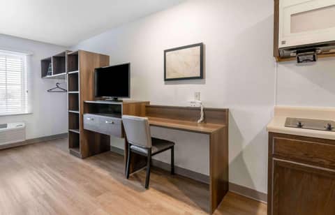 Extended Stay America Suites - Portland - East — photo 9
