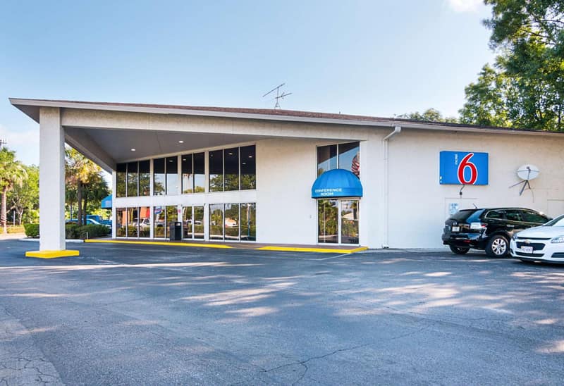 Motel 6-Tampa, FL - Fairgrounds — building