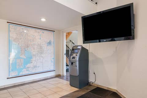 Motel 6-Tampa, FL - Fairgrounds — photo 2