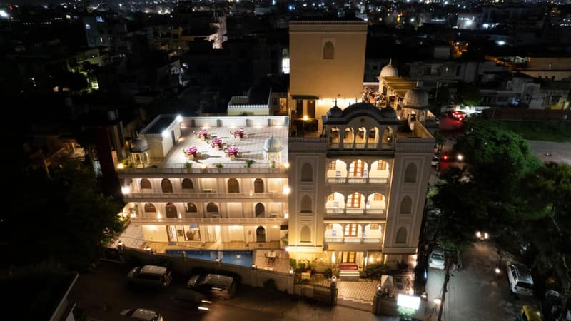 Laxmi Palace Heritage Boutique Hotel — building