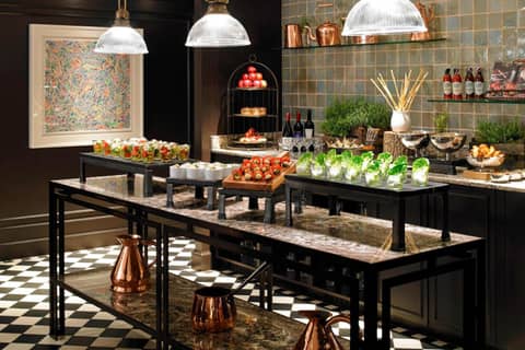 London Marriott Hotel Park Lane — breakfast buffet