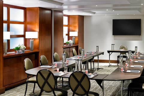 London Marriott Hotel Park Lane — meeting room