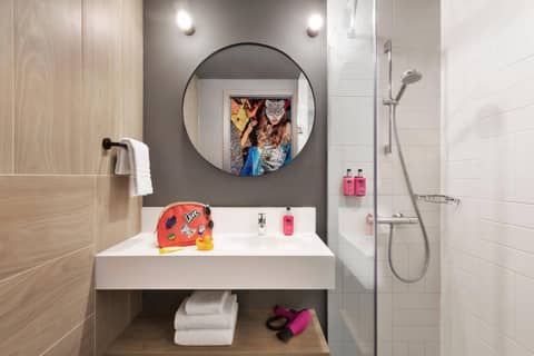 Moxy Bucharest Old Town — photo 8