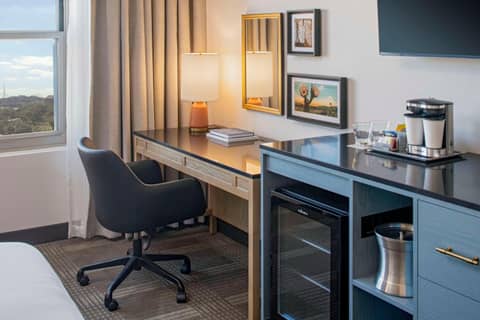Hilton San Antonio Hill Country — photo 6