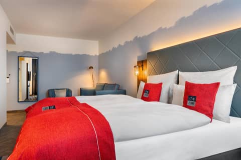 Holiday Inn - the niu, Keg Hamburg Ost by IHG — hotel room