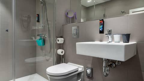 Holiday Inn - the niu, Keg Hamburg Ost by IHG — photo 7