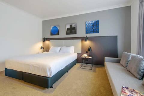 Silkari Urban CKS Sydney Airport Hotel — photo 5