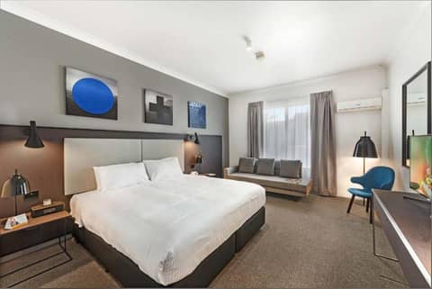 Silkari Urban CKS Sydney Airport Hotel — photo 7