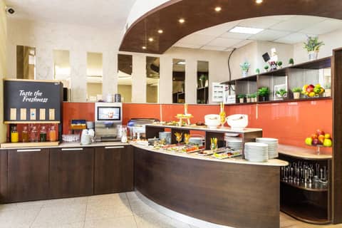 City Avenue Hotel — photo 4