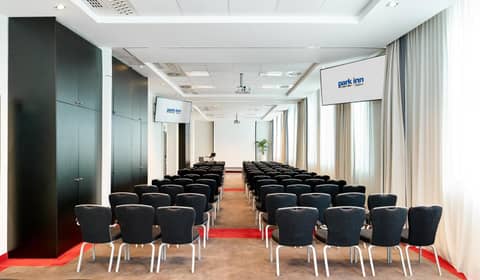 Radisson Hotel Brussels Centre Midi — photo 6