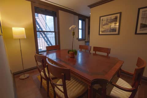 The Iroquois Times Square, a Small Luxury Hotel — photo 8