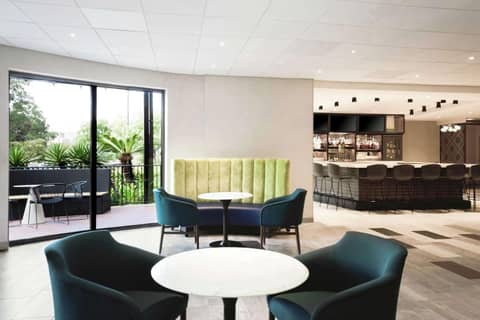 DoubleTree by Hilton Austin-University Area — photo 8