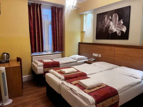 Shakespeare Hotel — hotel room