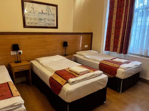 Shakespeare Hotel — hotel room