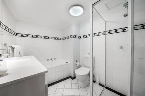 Oaks Sydney Castlereagh Suites — photo 6